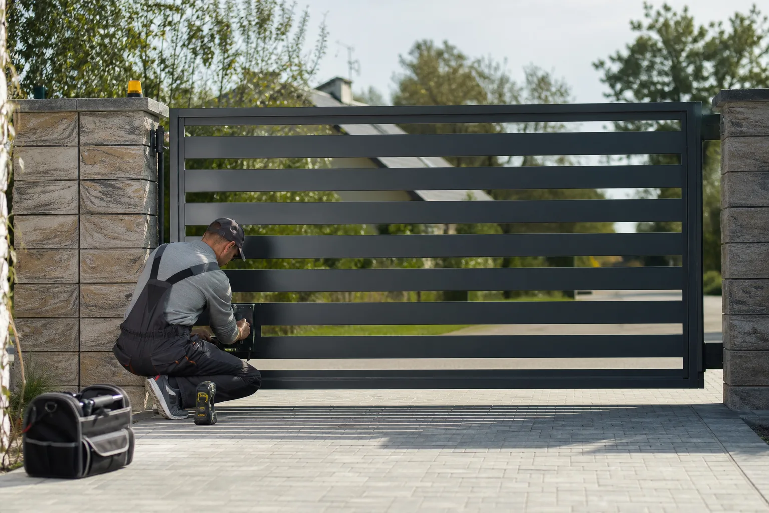 How to Choose the Right Gate Repair Company in Santa Paula